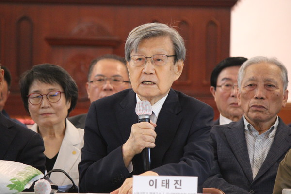이태진 전 국사편찬위원회 위원장 [사진-통일뉴스 이승현 기자]