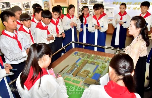 조선혁명박물관 참관 2. [사진-조선신보 갈무리]