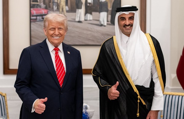 트럼프 미국 대통령과 알사니 카타르 군주. [사진-백악관 SNS]