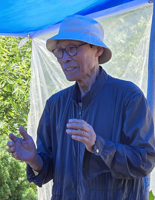 전주교도소에서 고인과 함께한 시간을 말하는 오병철 선생. [사진-통일뉴스 이창훈 통신원]