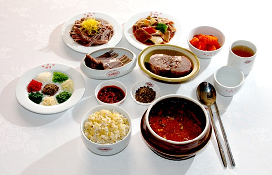 삼복철의 음식인 북한식 단고기장. [통일뉴스 자료사진]