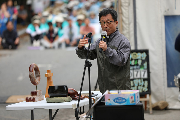 소성리에서 평화행동으로 아침기도회가 열리고 있다. [사진제공-민주노총 중앙통일선봉대]