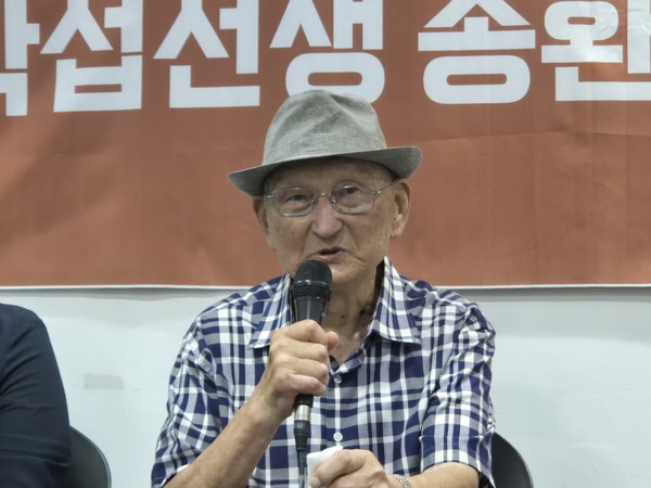 비전향장기수 안학섭 선생(96살)이 13일 오전 중대발표 기자회견에 참석해 오는 8월 20일 판문점을 거쳐 북으로 가겠다는 강한 의지를 밝혔다. [사진-통일뉴스 이승현 기자]