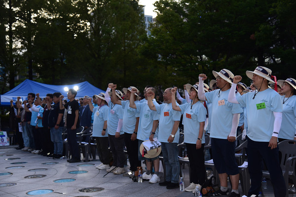 ‘8·15광복 80주년 대전자주평화대회’가 8월 13일 저녁 7시에 대전강제징용노동자상 앞에서 열렸다. [사진-통일뉴스 임재근 객원기자]