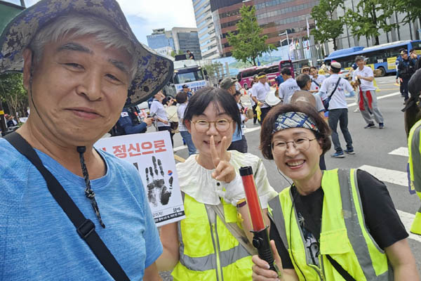 친한 자원봉사자들, 충주와 화곡동친구. [사진 - 통일뉴스 하태한 통신원]