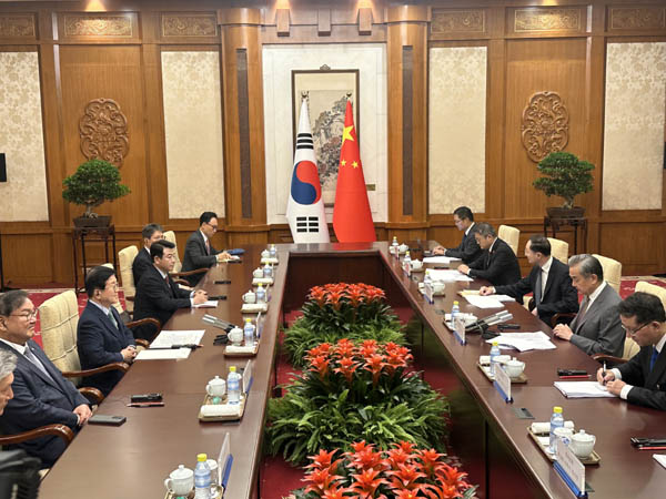 특사단은 오는 10월 경주 APEC 정상회의 계기에 시진핑 주석의 방한을 요청했다. [사진 제공 - 외교부]