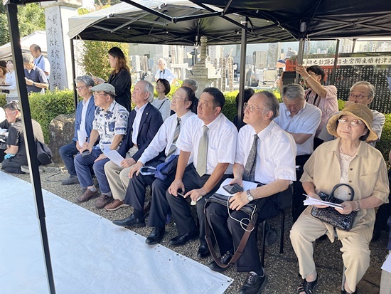 보화종루 개보수 완공식은 개보수를 제안했던 오충공 감독이 진행을 맡았으며, 재일동포와 일본인 등 40여 명이 함께했다. [사진 – 통일뉴스 조정훈 통신원]