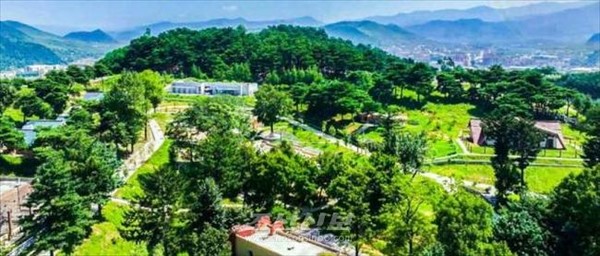 북한에서 새로 건설된 강계동물원. [사진-조선신보 갈무리]