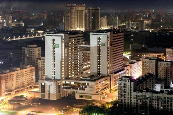 평양종합병원 전경 [사진-노동신문]