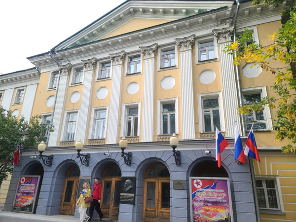  9월 8일, 모스크바 소재  러시아 장식미술관에서 ‘조선민주주의인민공화국 미술전: 위대한 민족의 나라’의 성대한 개막식이 열렸다. 전시회는 10월 10일까지 계속된다. [사진 -세르게이김]