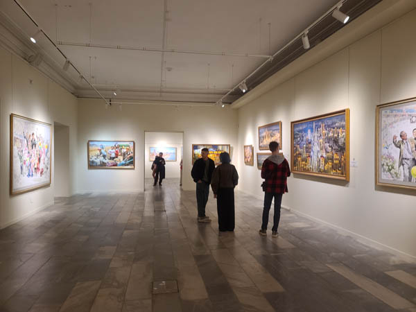 이번 전시에는 총 123점의 작품이 출품되었으며, 150명의 작가가 참여했다. [사진 - 세르게이 김]