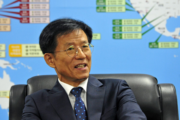  '다름'을 '틀림'으로 곡해하여 배척하지 않고 상대를 존중하며, 평화적으로 소통하고 대화할 수 있는 환경을 조성하고 다양한 국민의 의견을 듣고 수렴해 나가겠다는 것이 방 처장의 각오이다. [사진-조천현]