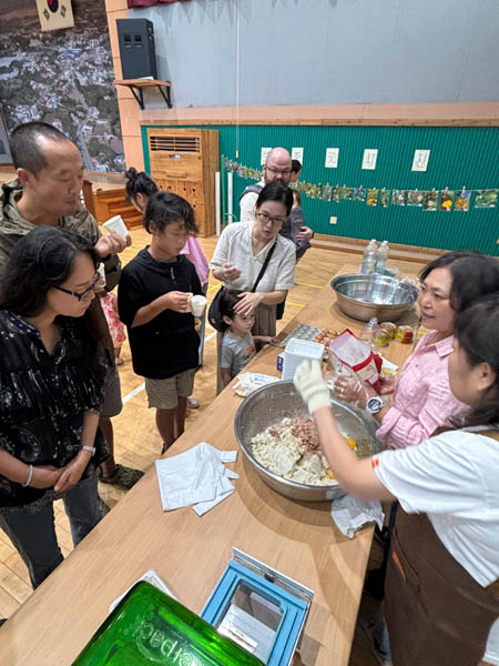 두부 비지로 만드는 전 만들기. [사진 – 고애순]