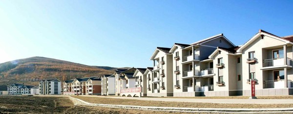 선봉구역 두만강동의 농촌살림집 전경 [사진-노동신문]