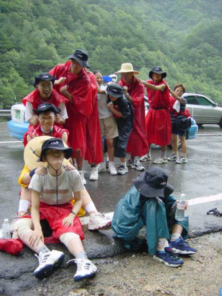 통일뉴스와의 인연의 출발점은 통일맞이에서 주최하는 ‘휴전선평화통일대행진’이었다. 강원도 고성에서부터 강화도까지 휴전선을 따라 걸으며 ‘나는 무엇을 하면서 통일을 맞이할까’를 고민하게 됐다. [자료 사진 - 통일뉴스]