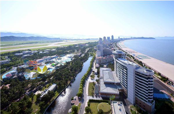 지난 6월 24일 6년만에 준공식을 진행한 원산갈마해안관광지구 전경 [사진-노동신문]