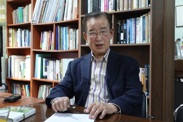 정수일 한국문명교류연구소 소장은 21세기민족주의포럼의 좌장으로서 민족론과 통일론의 초석을 다졌다. [자료사진 - 통일뉴스]