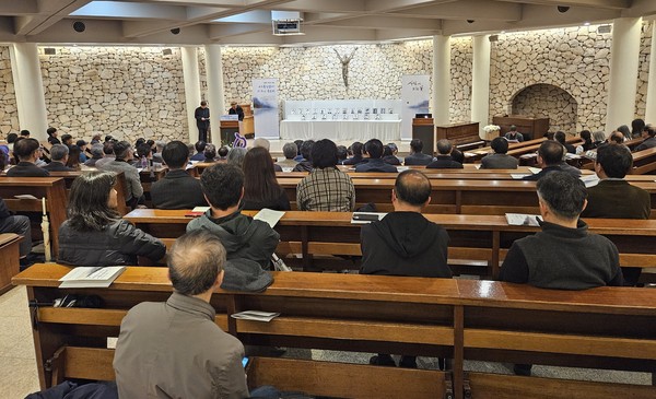 &nbsp;‘4.9통일열사 51주기 추모제’가&nbsp;4.9통일평화재단과 4.9인혁열사계승사업회 주최로 9일 오후 4시 정동 프란치스코 교육회관에서 열렸다.&nbsp;[사진-통일뉴스 이계환 기자]