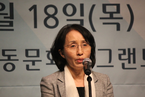 올해초 우리민족 공동대표로 새로 선임된 윤지현 서울대 식품영양학과 교수가 "오늘부터 'KSM'을 우리의 대표이름으로 사용하기로 결정했다"고 발표했다. [사진-통일뉴스 이승현 기자]