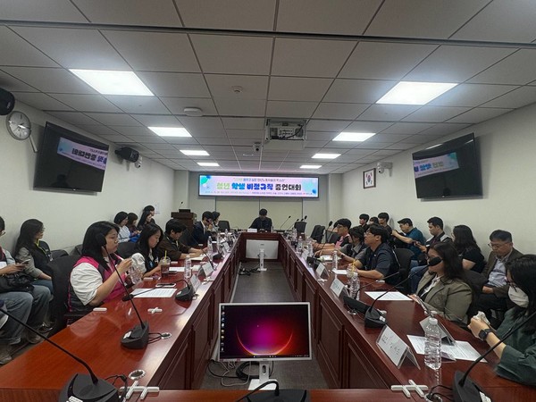 천년학생 비정규직 증언대회 [사진-통일뉴스 서영빈 기자]
