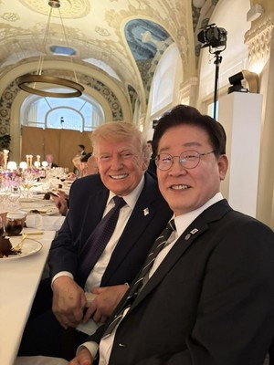 청와대 "트럼프, '한반도 문제 역할 고민하겠다' 표명"